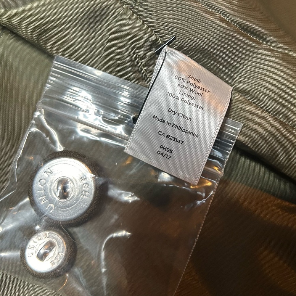 Talbots Khaki Green Blazer with Notched Lapel Size 2P - Picture 6 of 9